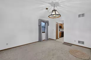 5533 Cambridge Ln, Racine, WI 53406 - Photo 8