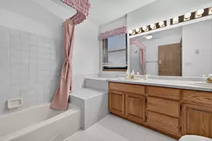 5533 Cambridge Ln, Racine, WI 53406 - Photo 12