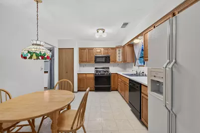 5533  Cambridge Ln #1, Racine, WI 53406 - Photo 6