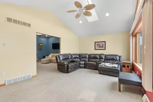 W1967 Mystic Ct, Ixonia, WI 53036 - Photo 18