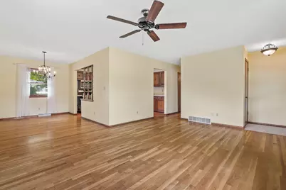 1651  1st Ave, Grafton, WI 53024 - Photo 4