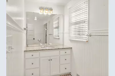 302  Fenway Ter, Manitowoc, WI 54220 - Photo 22