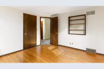 S64W12622  Tennyson Ln, Muskego, WI 53150 - Photo 38