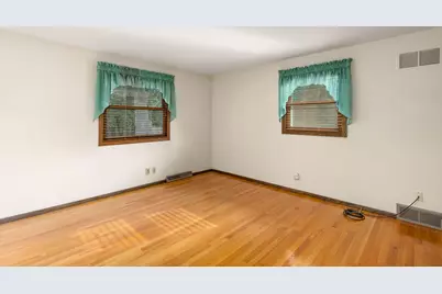 S64W12622  Tennyson Ln, Muskego, WI 53150 - Photo 36
