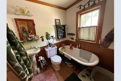 339  21st St, La Crosse, WI 54601 - Photo 12