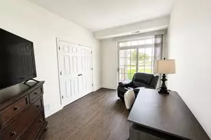 6739 Meadowlands Cir, Pleasant Prairie, WI 53158 - Photo 12