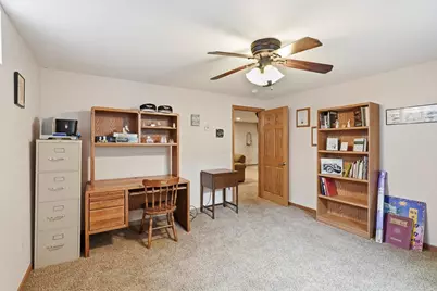 16010 W Cynthia Dr, New Berlin, WI 53151 - Photo 26
