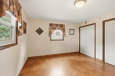 16010 W Cynthia Dr, New Berlin, WI 53151 - Photo 14