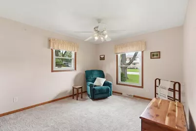 16010 W Cynthia Dr, New Berlin, WI 53151 - Photo 20