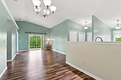 2043  27th Ave, Kenosha, WI 53140 - Photo 8