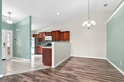 2043  27th Ave, Kenosha, WI 53140 - Photo 4