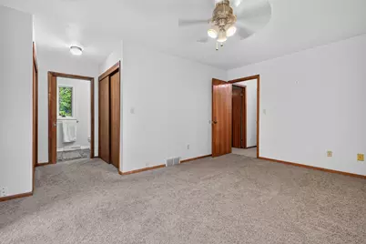 N71W27107  Meadow Wood Ln, Lisbon, WI 53089 - Photo 18