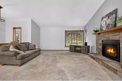 N71W27107  Meadow Wood Ln, Lisbon, WI 53089 - Photo 6