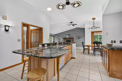 N71W27107  Meadow Wood Ln, Lisbon, WI 53089 - Photo 10
