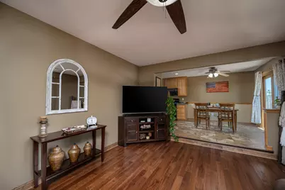 8560 S Sharon Dr, Oak Creek, WI 53154 - Photo 8