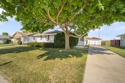 5462 N 103rd St, Milwaukee, WI 53225 - Photo 1