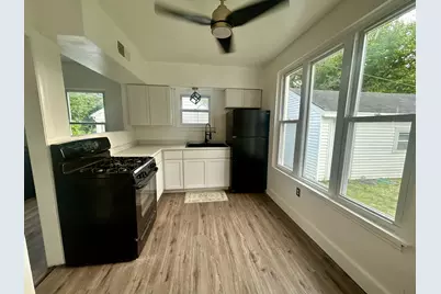 5037 N 74th St, Milwaukee, WI 53209 - Photo 10