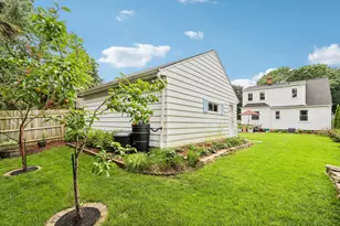 3806 S Lenox St, Milwaukee, WI 53207 - Photo 2