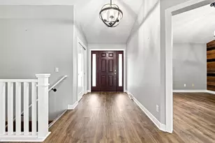 4094 W Whispering Ridge Pass, Franklin, WI 53132 - Photo 6