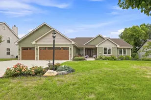 4094 W Whispering Ridge Pass, Franklin, WI 53132 - Photo 1
