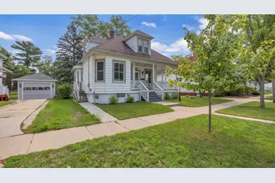 2313  Washington St, Two Rivers, WI 54241 - Photo 32