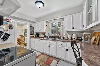 201 N Oakland Ave, Burlington, WI 53105 - Photo 6