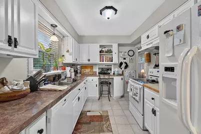 201 N Oakland Ave, Burlington, WI 53105 - Photo 8