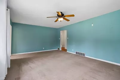136 S Maple St, Oconomowoc, WI 53066 - Photo 6