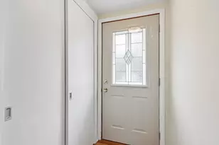 136 S Maple St, Oconomowoc, WI 53066 - Photo 2
