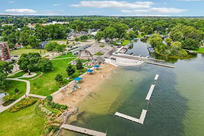 136 S Maple St, Oconomowoc, WI 53066 - Photo 38