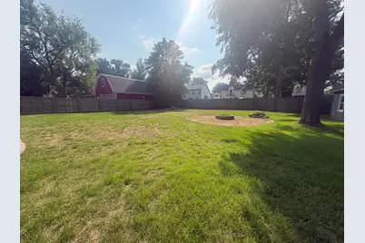 136 S Maple St, Oconomowoc, WI 53066 - Photo 36