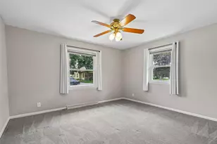 136 S Maple St, Oconomowoc, WI 53066 - Photo 14