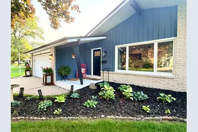 5938  Sugarbush Ln, Greendale, WI 53129 - Photo 2