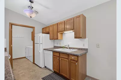 1236 N Sunnyslope Dr #204, Racine, WI 53406 - Photo 12