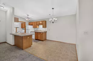 1236 N Sunnyslope Dr, Racine, WI 53406 - Photo 14