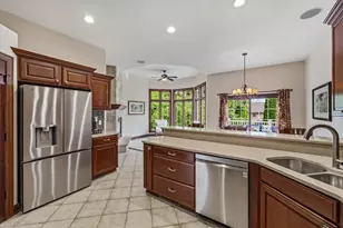 W144N9912 Sun Valley Trail, Germantown, WI 53022 - Photo 10