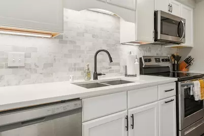 3942 N Oakland Ave #138, Shorewood, WI 53211 - Photo 18