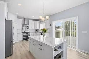 2518 Marie Cir, Waukesha, WI 53189 - Photo 6