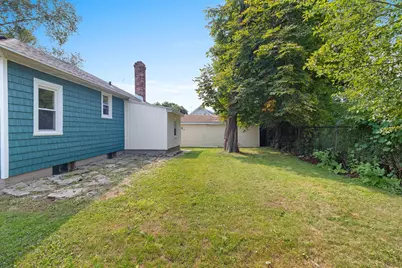626 S 20th St, Manitowoc, WI 54220 - Photo 26