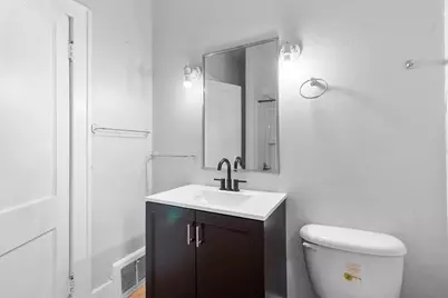 626 S 20th St, Manitowoc, WI 54220 - Photo 12