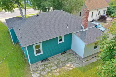 626 S 20th St, Manitowoc, WI 54220 - Photo 34