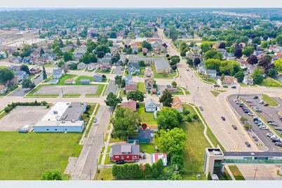 626 S 20th St, Manitowoc, WI 54220 - Photo 28