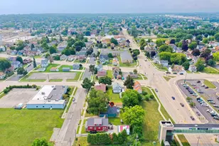 626 S 20th St, Manitowoc, WI 54220 - Photo 28