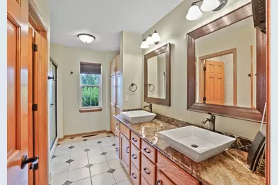 122  Howell Ave, Waukesha, WI 53188 - Photo 14
