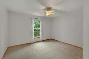 122 Howell Ave, Waukesha, WI 53188 - Photo 16