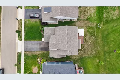 1630  Monte Vista Dr, Lake Geneva, WI 53147 - Photo 38