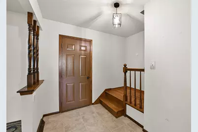 15100 W Glendale Dr, New Berlin, WI 53151 - Photo 4