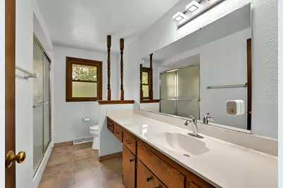 15100 W Glendale Dr, New Berlin, WI 53151 - Photo 20
