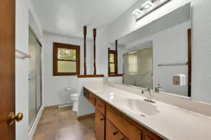 15100 W Glendale Dr, New Berlin, WI 53151 - Photo 20