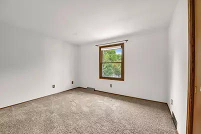 15100 W Glendale Dr, New Berlin, WI 53151 - Photo 22